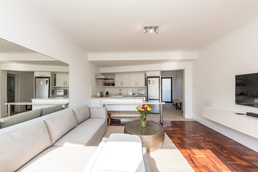 2 Bedroom Property for Sale in Sea Point Western Cape